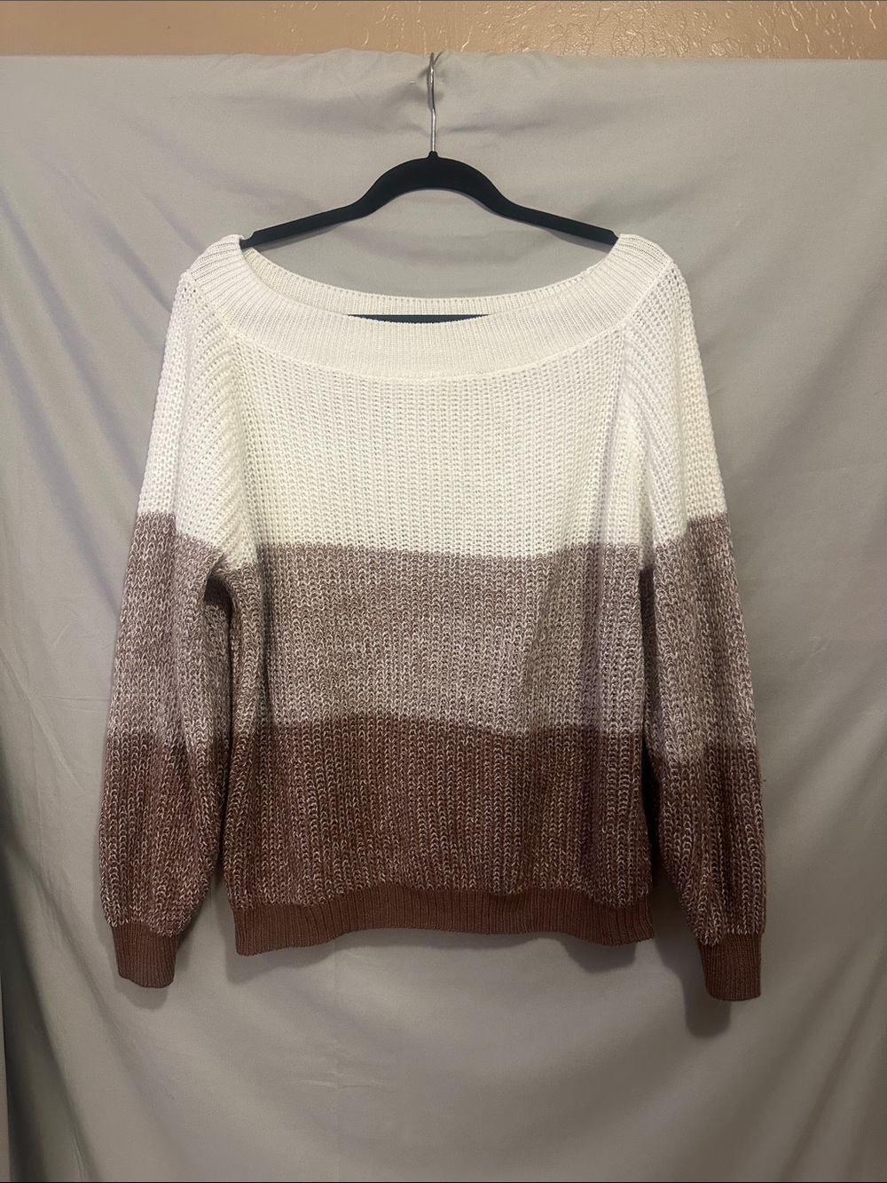 Source Unknown Off-the-Shoulder Colorblock Sweater in White and Brown